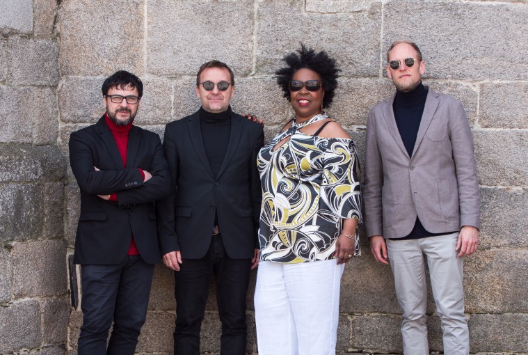 Gisele Jackson & The Shu Shu's — lineup promotional photograph